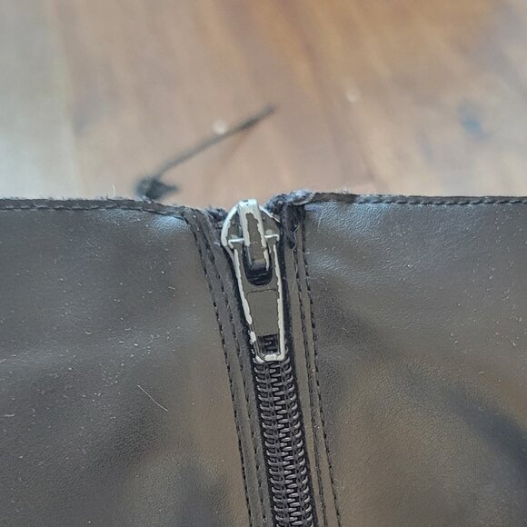 Goth Platform Boots - Picture 9 of 13